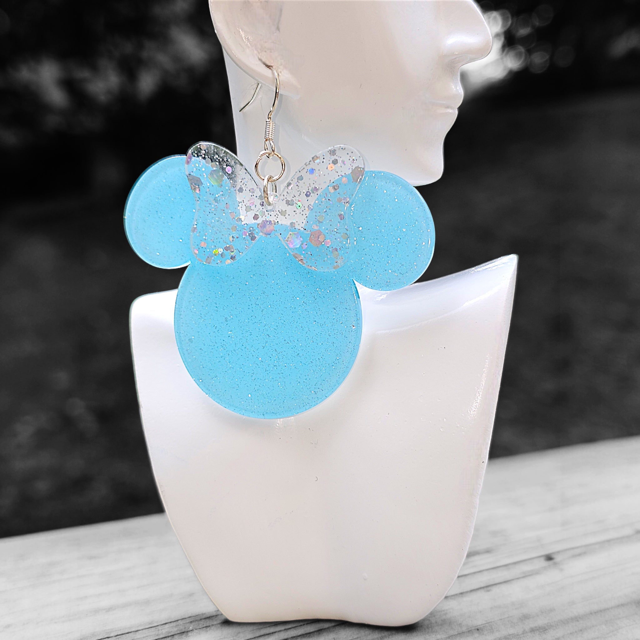 Örhängen av glitter akryl