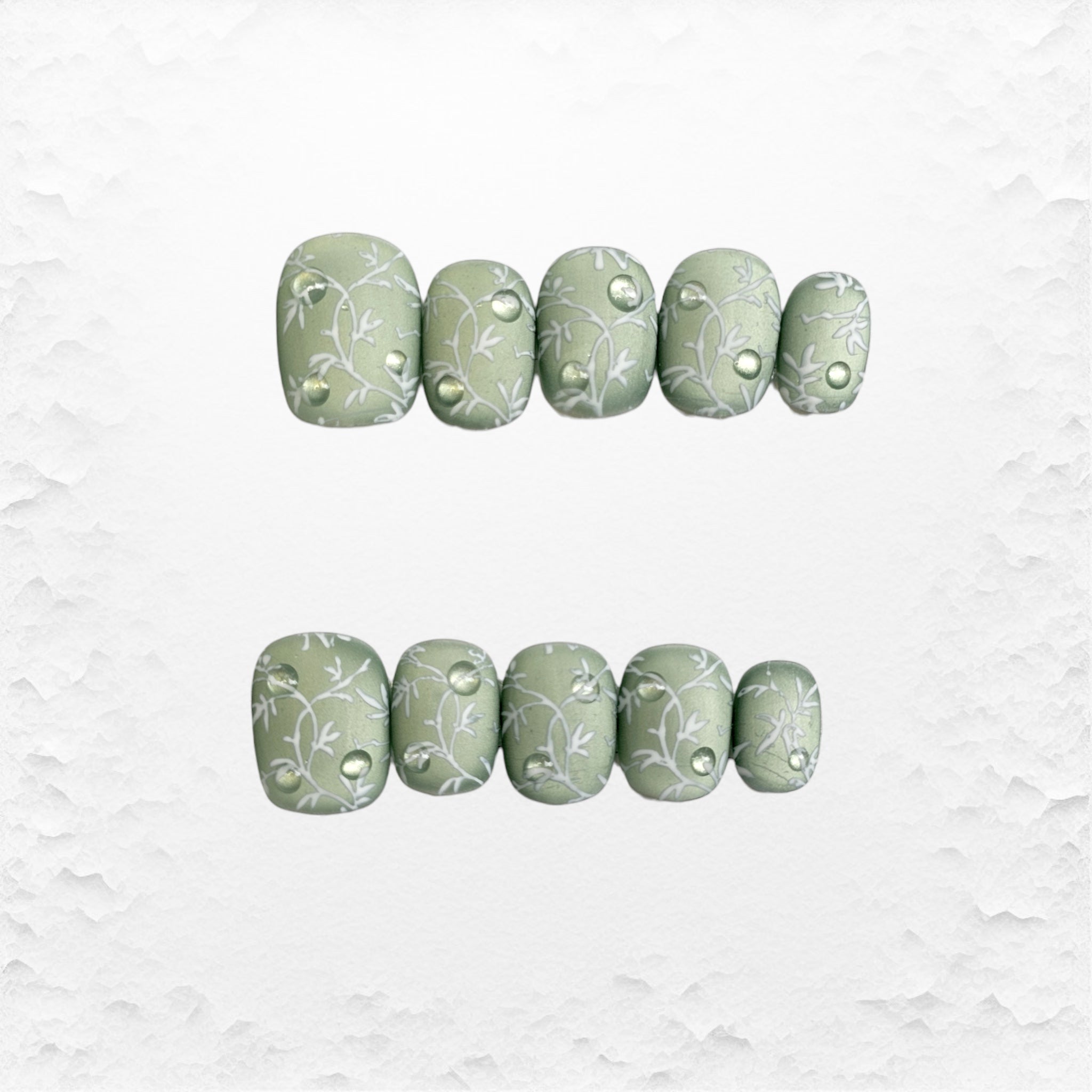 Press on nails korta