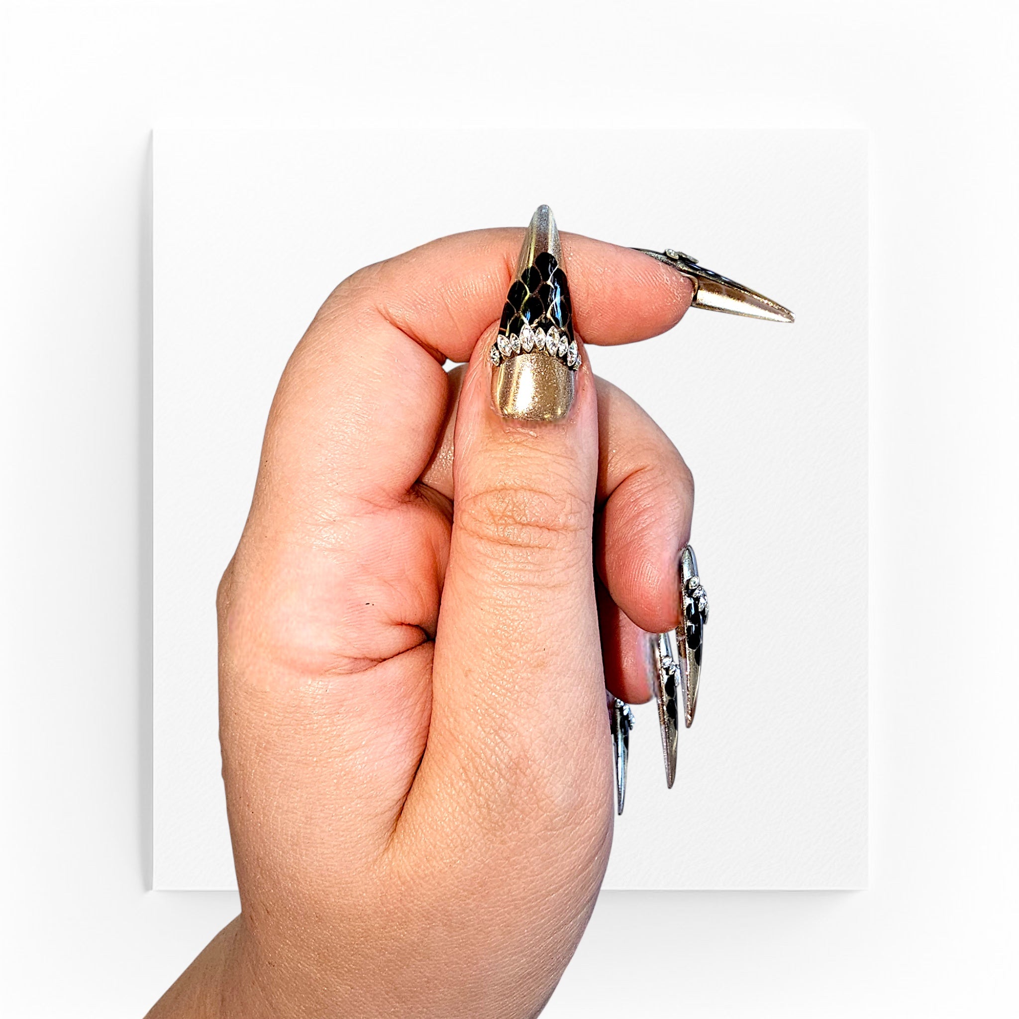Handgjorda press on nails, longa stilettos