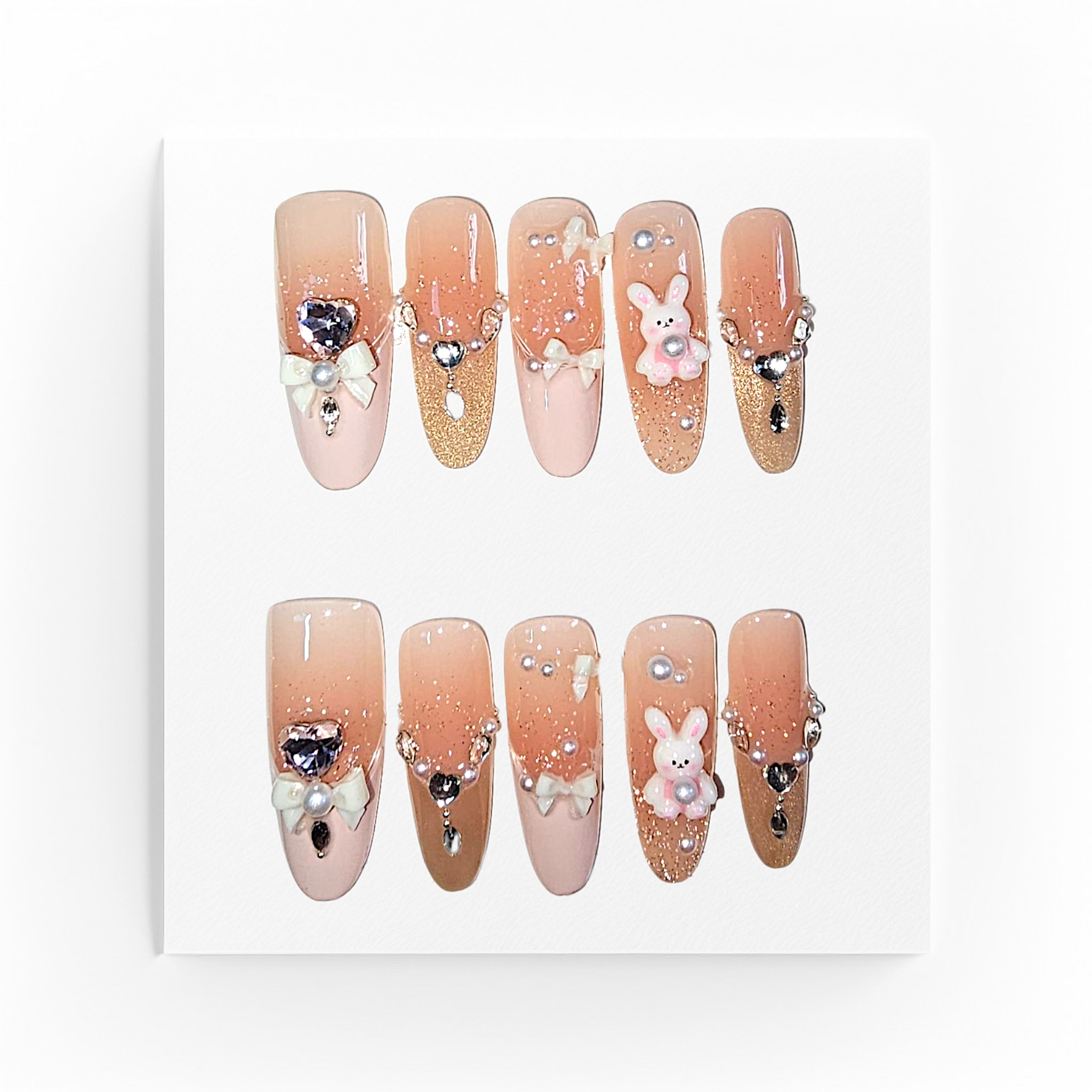 Handgjorda press on nails, mediumlånga ovala, bunny