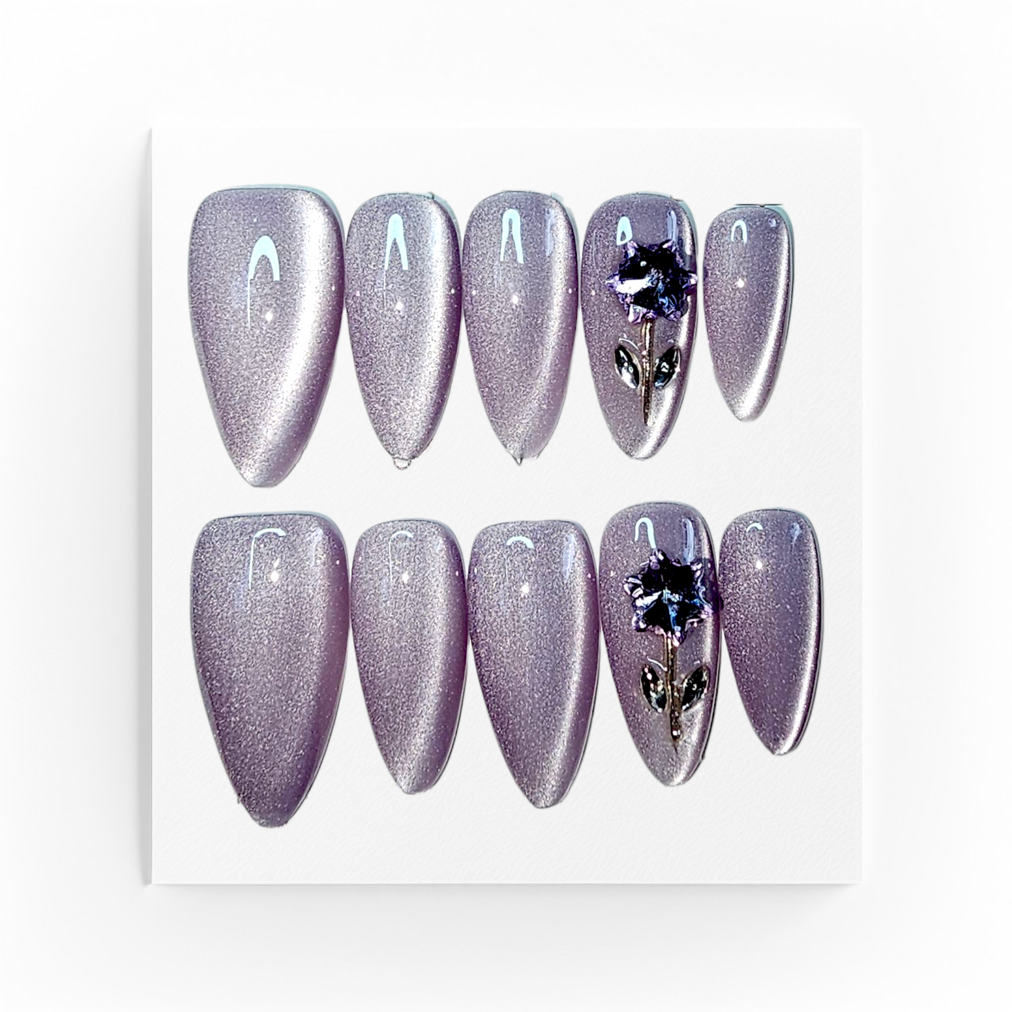 Handgjorda press on nails, mediumlånga mandlar
